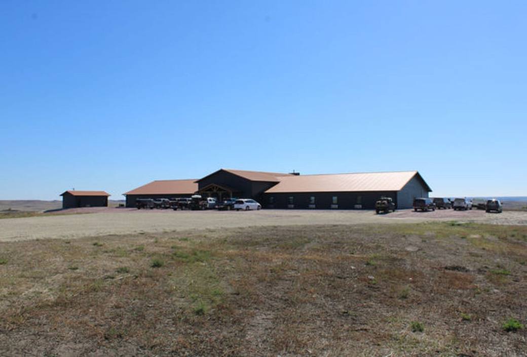 The lodge at Bolton Ranch, wide